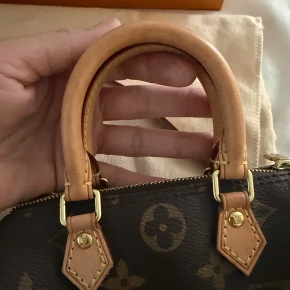 Louis Vuitton Mini Speedy Monogram Canvas in Brown with Natural Vachetta Trim - Picture 3 of 10